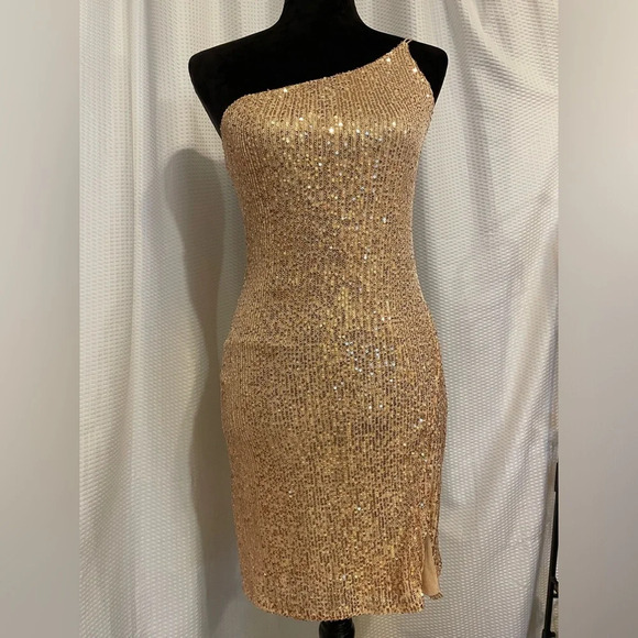 Crystal Sky Champaign Sequine Sleeveless Mini Dress Size Medium - Picture 1 of 8